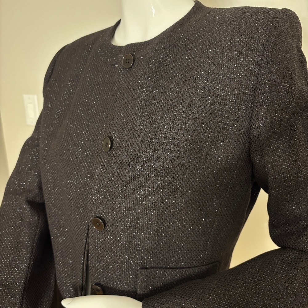 Elegant Textured Jacket / Blazer - Picture 2 of 8